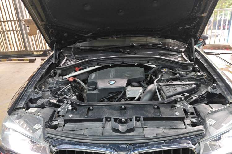 Used BMW X4 2016 xDrive20i M Sport Edition Engine Bay