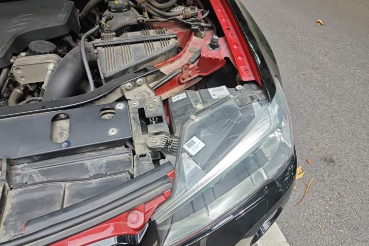 Used BMW X4 2016 xDrive20i M Sport Edition Engine Bay Left