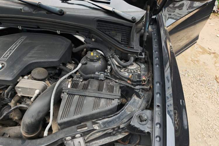Used BMW X4 2016 xDrive20i M Sport Edition Engine Bay Left