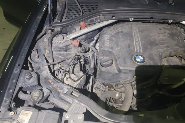 Used BMW X4 2016 xDrive20i M Sport Edition Engine Bay Right