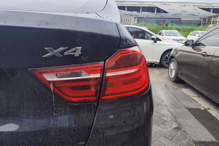Used BMW X4 2016 xDrive20i M Sport Edition Exterior 5
