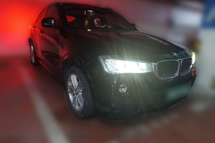 Used BMW X4 2016 xDrive20i M Sport Edition Front Right 45 Deg
