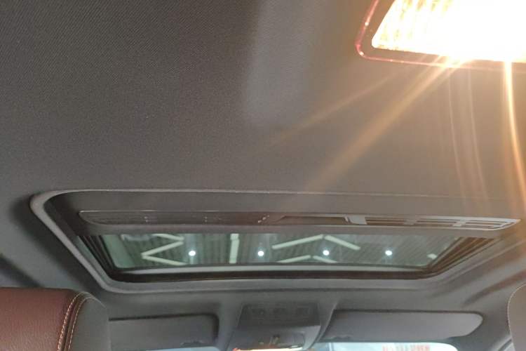 Used BMW X4 2016 xDrive20i M Sport Edition Headliner