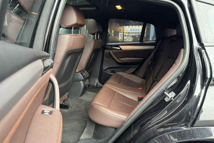 Used BMW X4 2016 xDrive20i M Sport Edition Interior 2