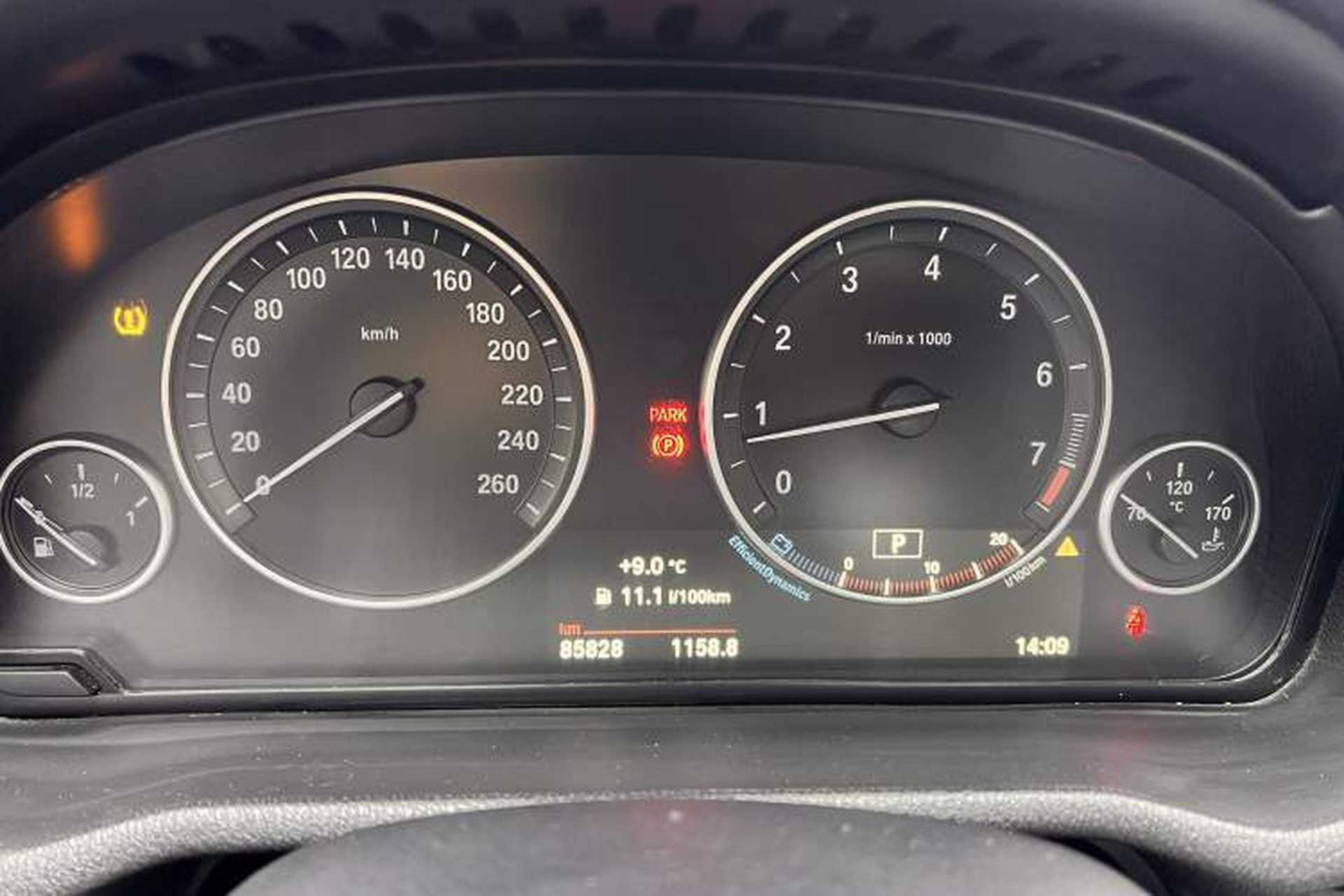 Used BMW X4 2016 xDrive20i M Sport Edition Odometer Close Up