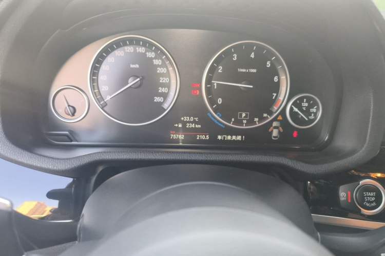 Used BMW X4 2016 xDrive20i M Sport Edition Odometer Close Up