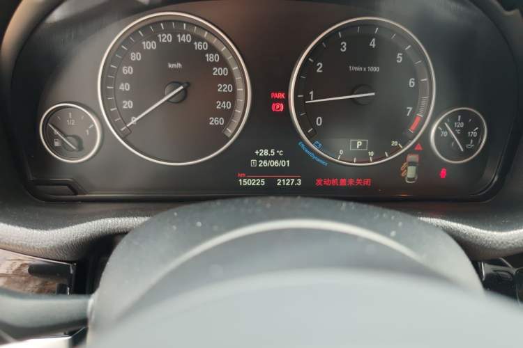 Used BMW X4 2016 xDrive20i M Sport Edition Odometer Close Up