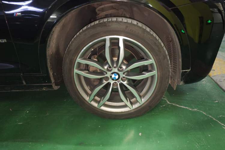 Used BMW X4 2016 xDrive20i M Sport Edition Right Front Wheel Hub