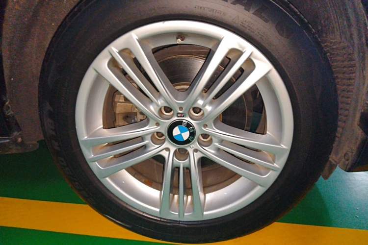 Used BMW X4 2016 xDrive20i M Sport Edition Right Front Wheel Hub