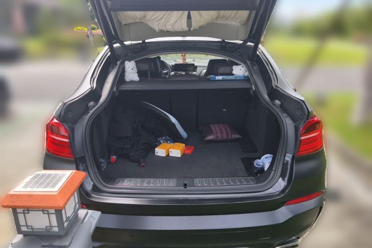 Used BMW X4 2016 xDrive20i M Sport Edition Trunk