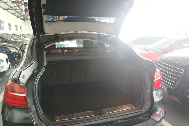 Used BMW X4 2016 xDrive20i M Sport Edition Trunk