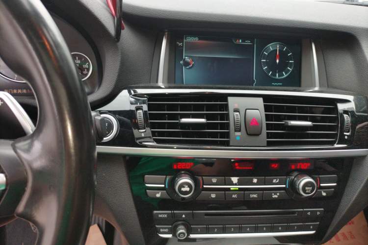 Used BMW X4 2016 xDrive20i M Sport Edition Audio And AC Panel