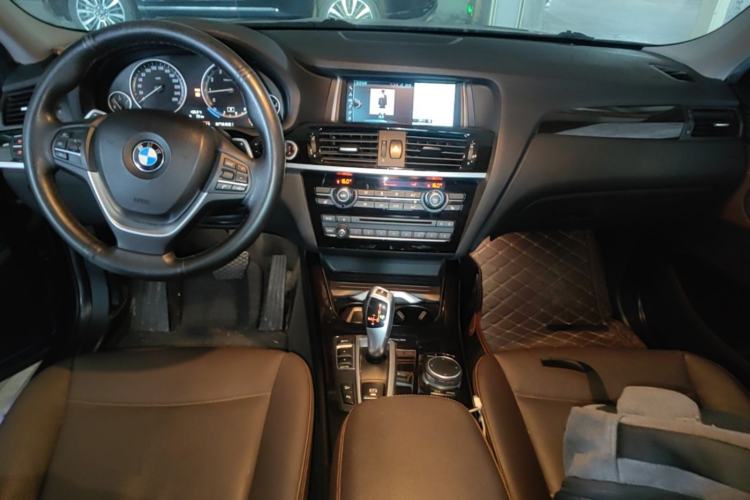 Used BMW X4 2016 xDrive20i M Sport Edition Center Console