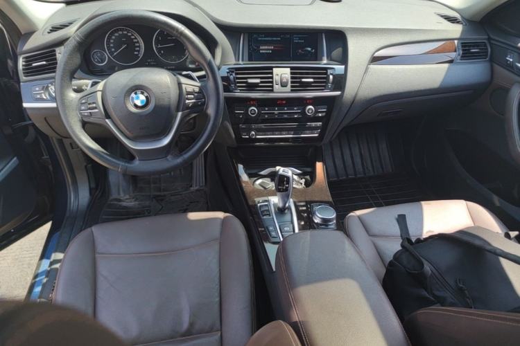Used BMW X4 2016 xDrive20i M Sport Edition Center Console