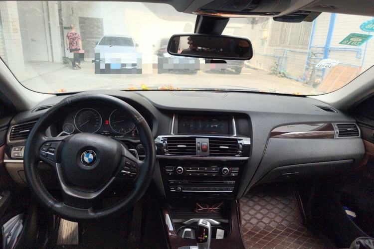Used BMW X4 2016 xDrive20i M Sport Edition Center Console