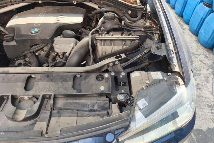 Used BMW X4 2016 xDrive20i M Sport Edition Engine Bay Left