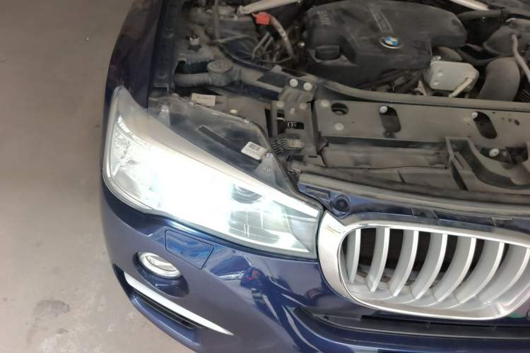 Used BMW X4 2016 xDrive20i M Sport Edition Engine Bay Right