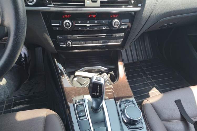 Used BMW X4 2016 xDrive20i M Sport Edition Gear Lever