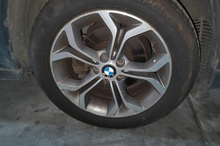 Used BMW X4 2016 xDrive20i M Sport Edition Right Front Wheel Hub