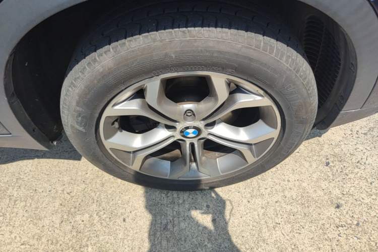 Used BMW X4 2016 xDrive20i M Sport Edition Right Front Wheel Hub