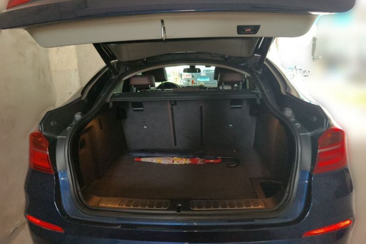 Used BMW X4 2016 xDrive20i M Sport Edition Trunk