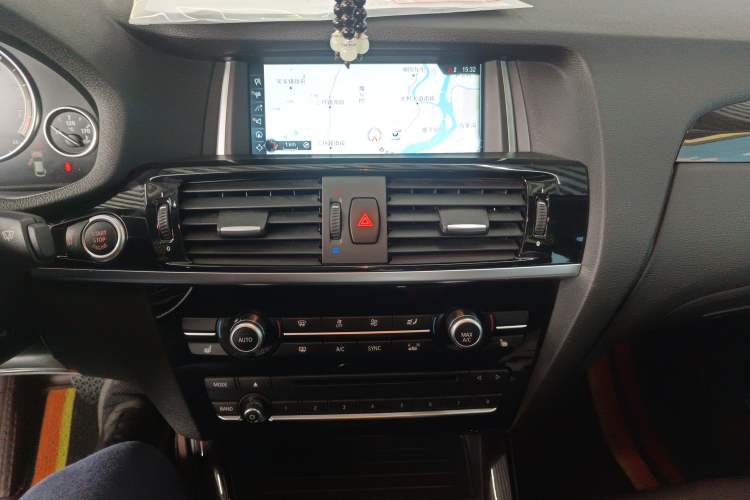 Used BMW X4 2016 xDrive20i M Sport Edition Audio And AC Panel