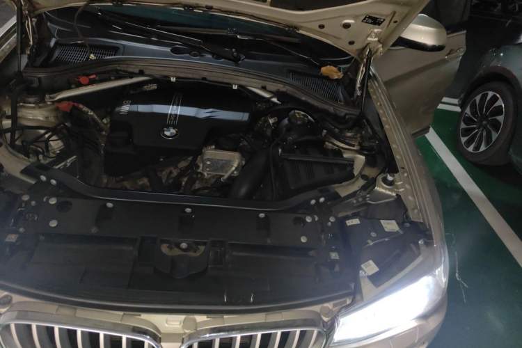 Used BMW X4 2016 xDrive20i M Sport Edition Engine Bay Left