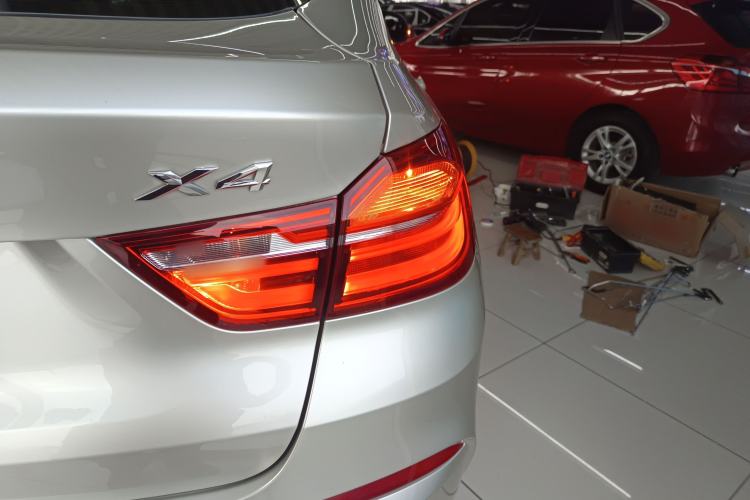Used BMW X4 2016 xDrive20i M Sport Edition Exterior 3