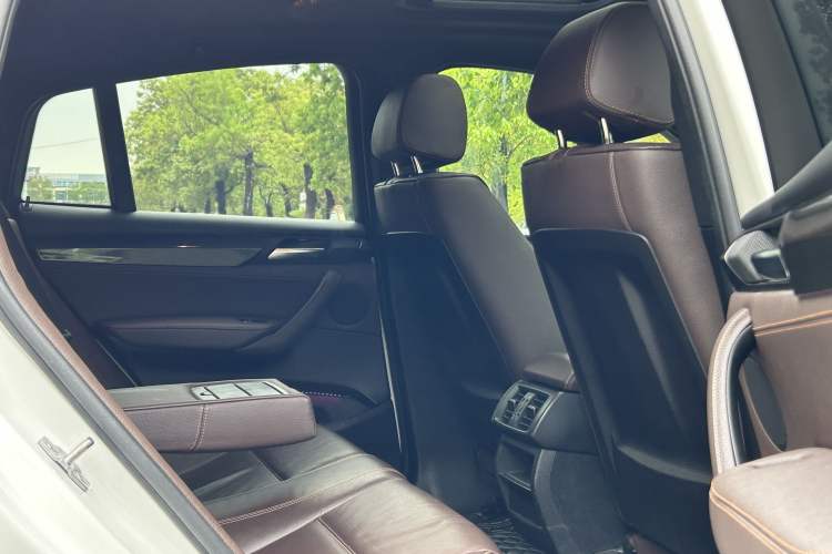Used BMW X4 2016 xDrive20i M Sport Edition Interior 7