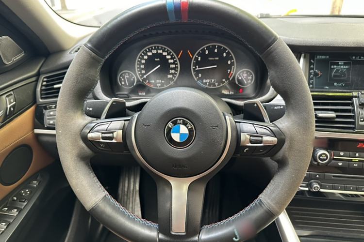 Used BMW X4 2016 xDrive20i M Sport Edition Steering Wheel