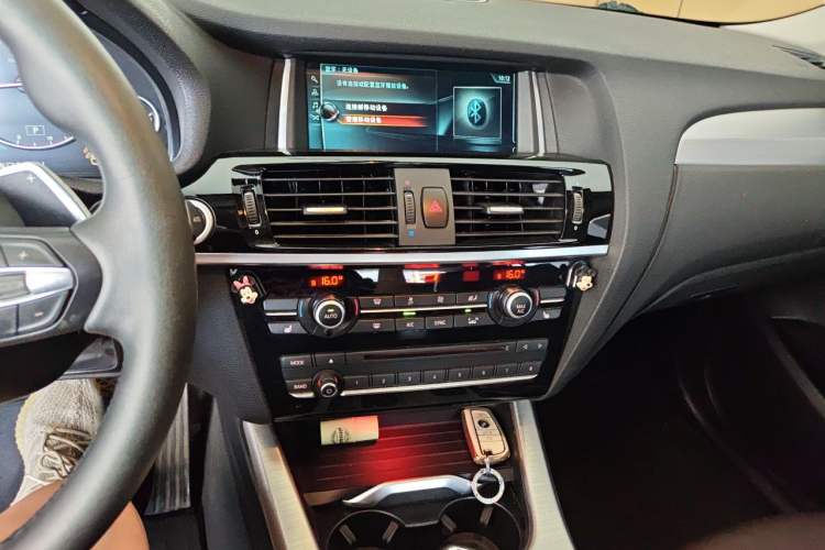 Used BMW X4 2016 xDrive20i M Sport Edition Audio And AC Panel