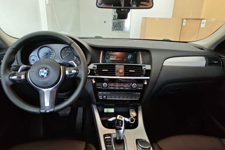 Used BMW X4 2016 xDrive20i M Sport Edition Center Console