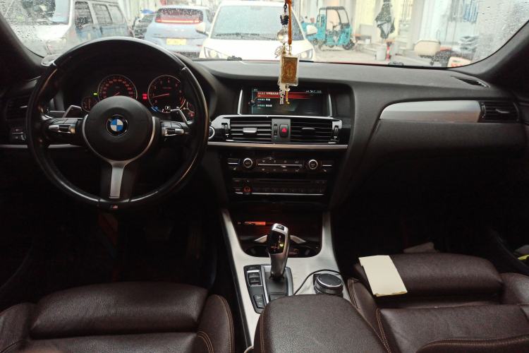 Used BMW X4 2016 xDrive20i M Sport Edition Center Console