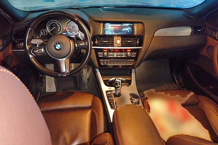 Used BMW X4 2016 xDrive20i M Sport Edition Center Console