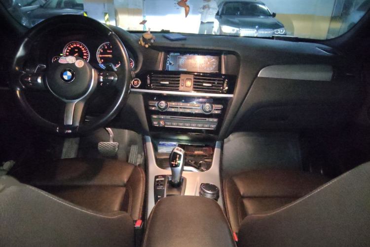 Used BMW X4 2016 xDrive20i M Sport Edition Center Console