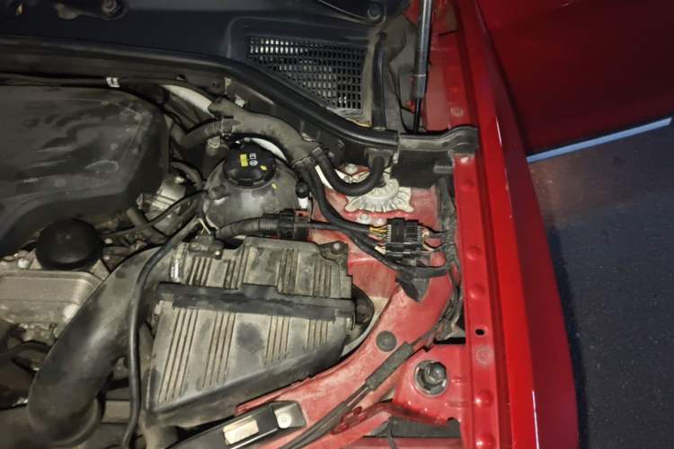 Used BMW X4 2016 xDrive20i M Sport Edition Engine Bay Left