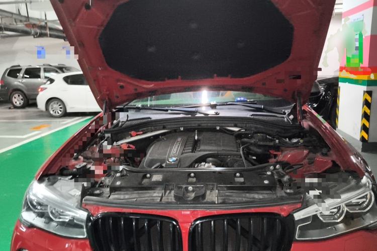 Used BMW X4 2016 M40i Engine Bay