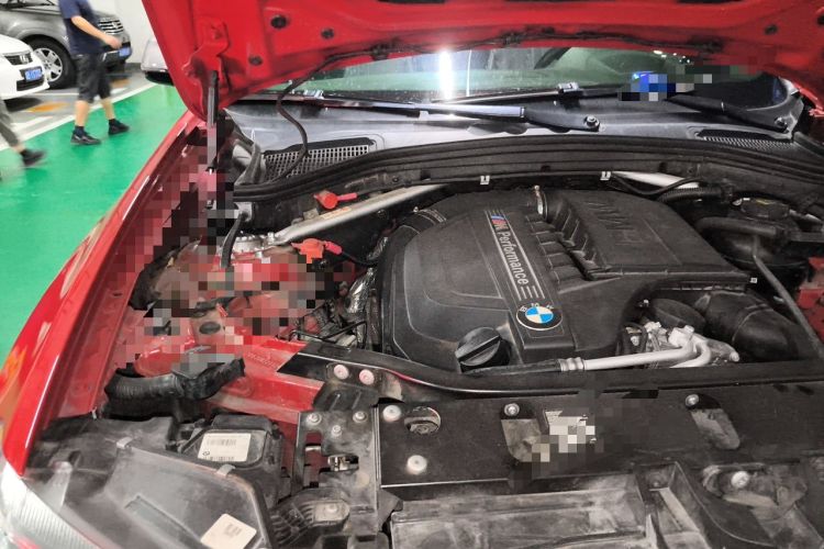Used BMW X4 2016 M40i Engine Bay Right