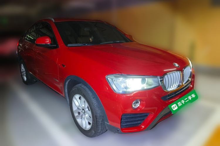 Used BMW X4  Front Right 45 Deg