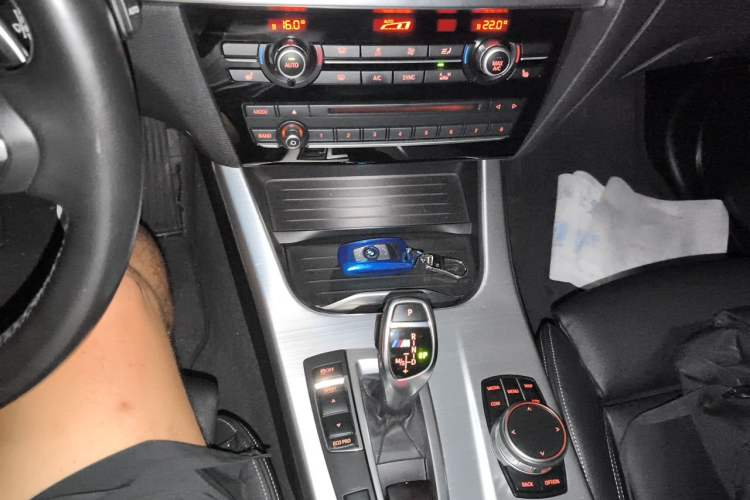 Used BMW X4 2016 M40i Gear Lever