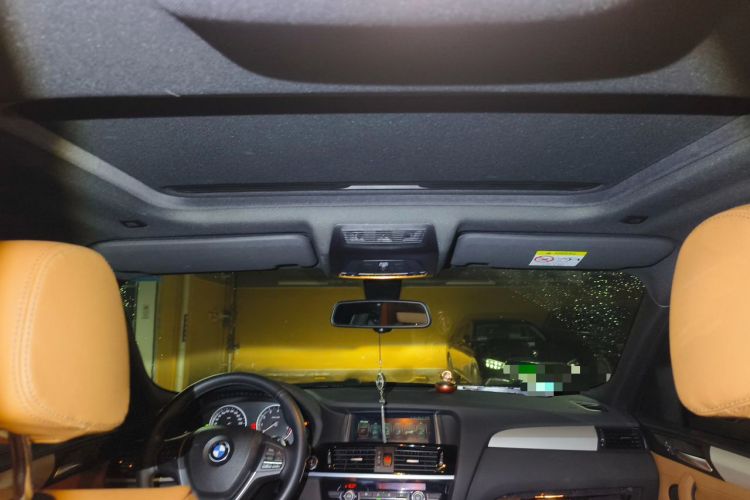 Used BMW X4  Headliner