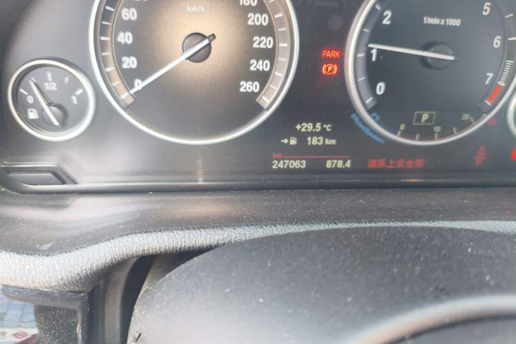 Used BMW X4 2016 xDrive20i M Sport Edition Odometer Close Up
