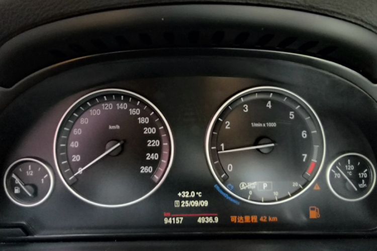 Used BMW X4 2016 xDrive20i M Sport Edition Odometer Close Up