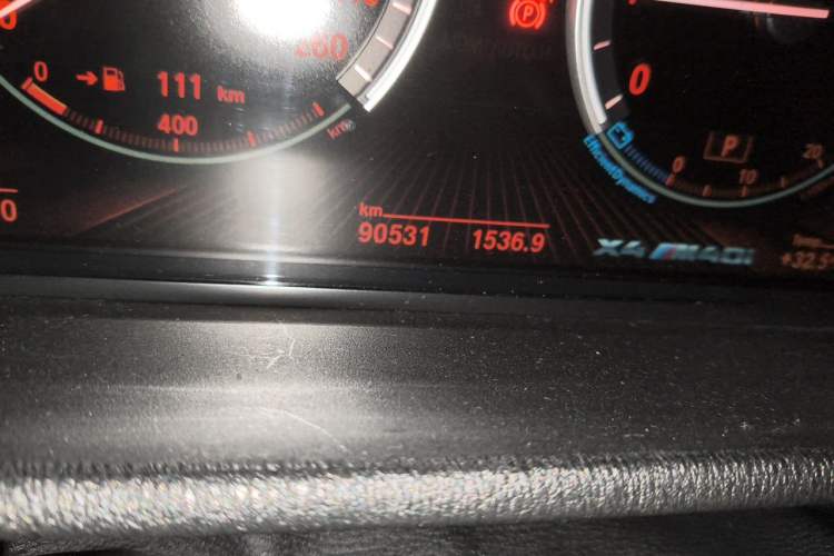 Used BMW X4 2016 M40i Odometer Close Up