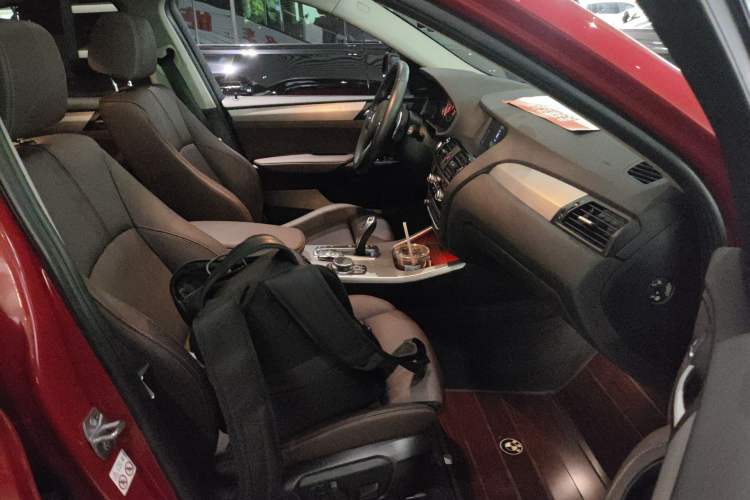 Used BMW X4 2016 xDrive20i M Sport Edition Right Front Seat