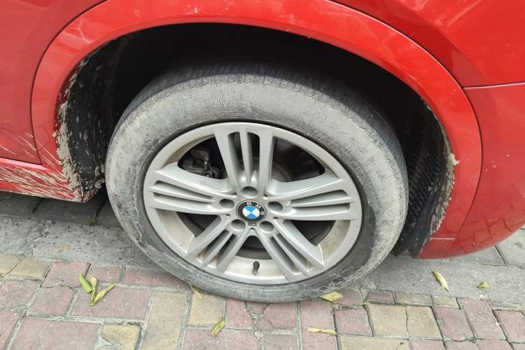 Used BMW X4 2016 xDrive20i M Sport Edition Right Front Wheel Hub