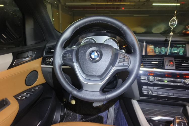 Used BMW X4  Steering Wheel