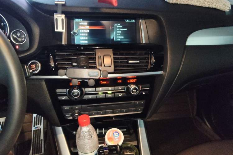 Used BMW X4 2016 xDrive20i M Sport Edition Audio And AC Panel