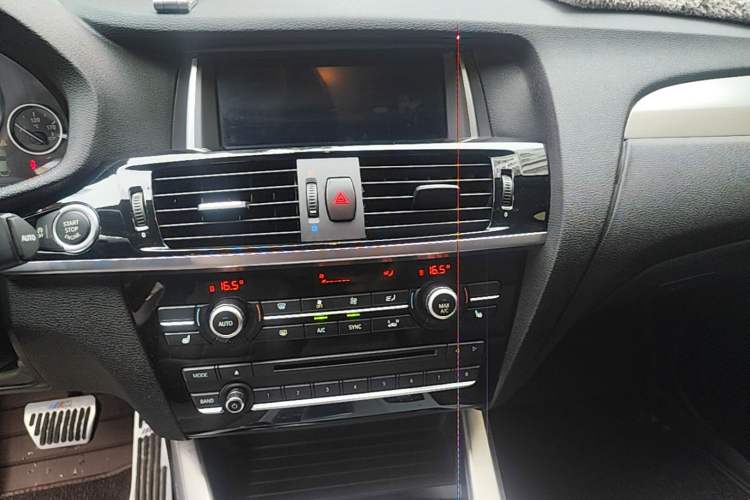 Used BMW X4 2016 xDrive20i M Sport Edition Audio And AC Panel