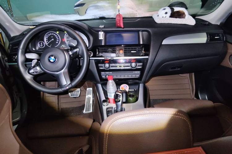 Used BMW X4 2016 xDrive20i M Sport Edition Center Console
